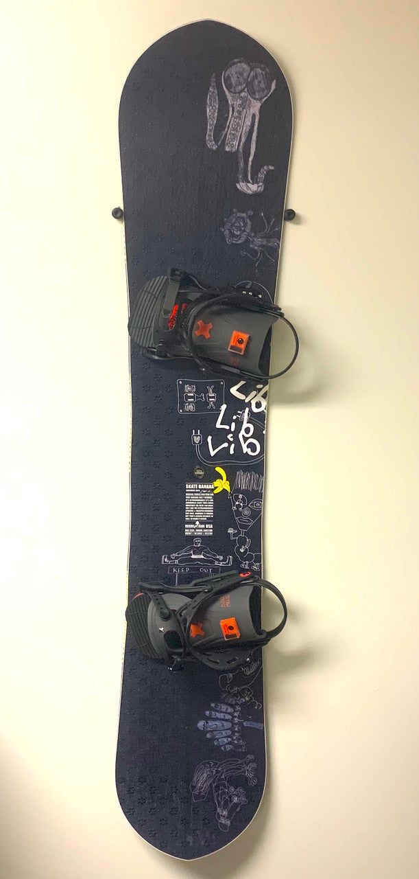 The Cinch Snowboard Display | Floating Rack | 1 Board