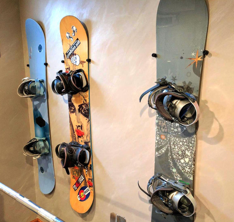 The Cinch Snowboard Display | Floating Rack | 1 Board